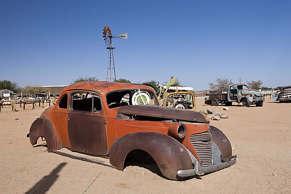 Autowrack in Solitaire, Namib Naukluft Park, Namibia