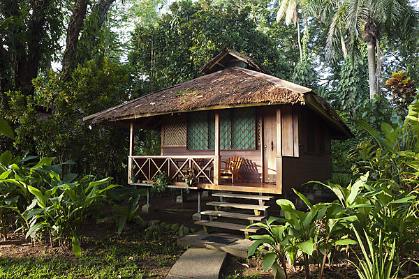Bungalow des Walindi Plantation Resort, Kimbe Bay, New Britain, Papua Neuguinea