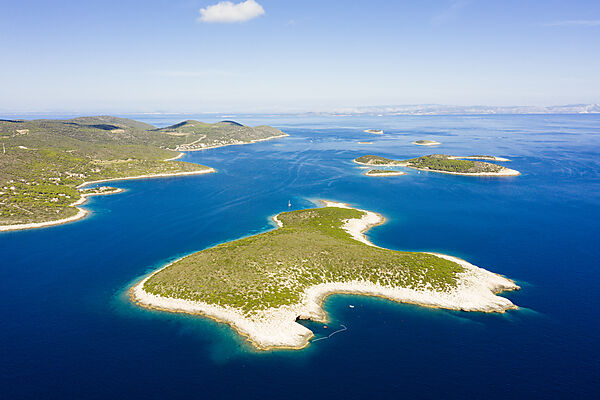Insel Ravnik und die Green Cave, Mittelmeer, Kroatien