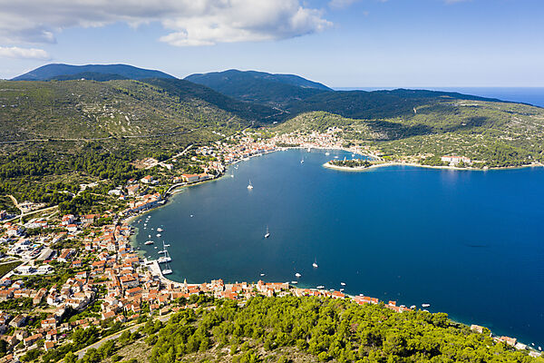 Bucht der Stadt Vis, Insel Vis, Mittelmeer, Kroatien