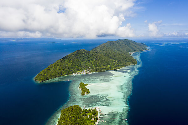 Luftaufnahme Mansuar und Kri, Raja Ampat, West Papua, Indonesien