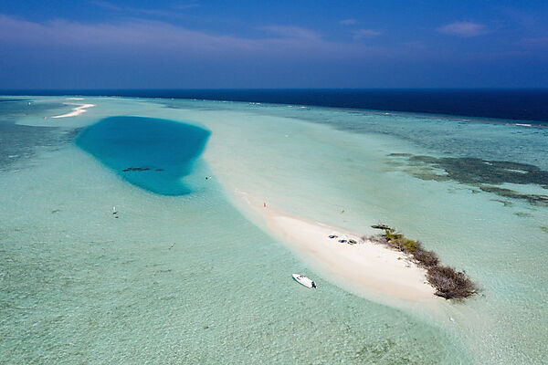 Sandbank, Island, Kite surfer, Rhasdoo Atoll, Indian Ocean, Maldives